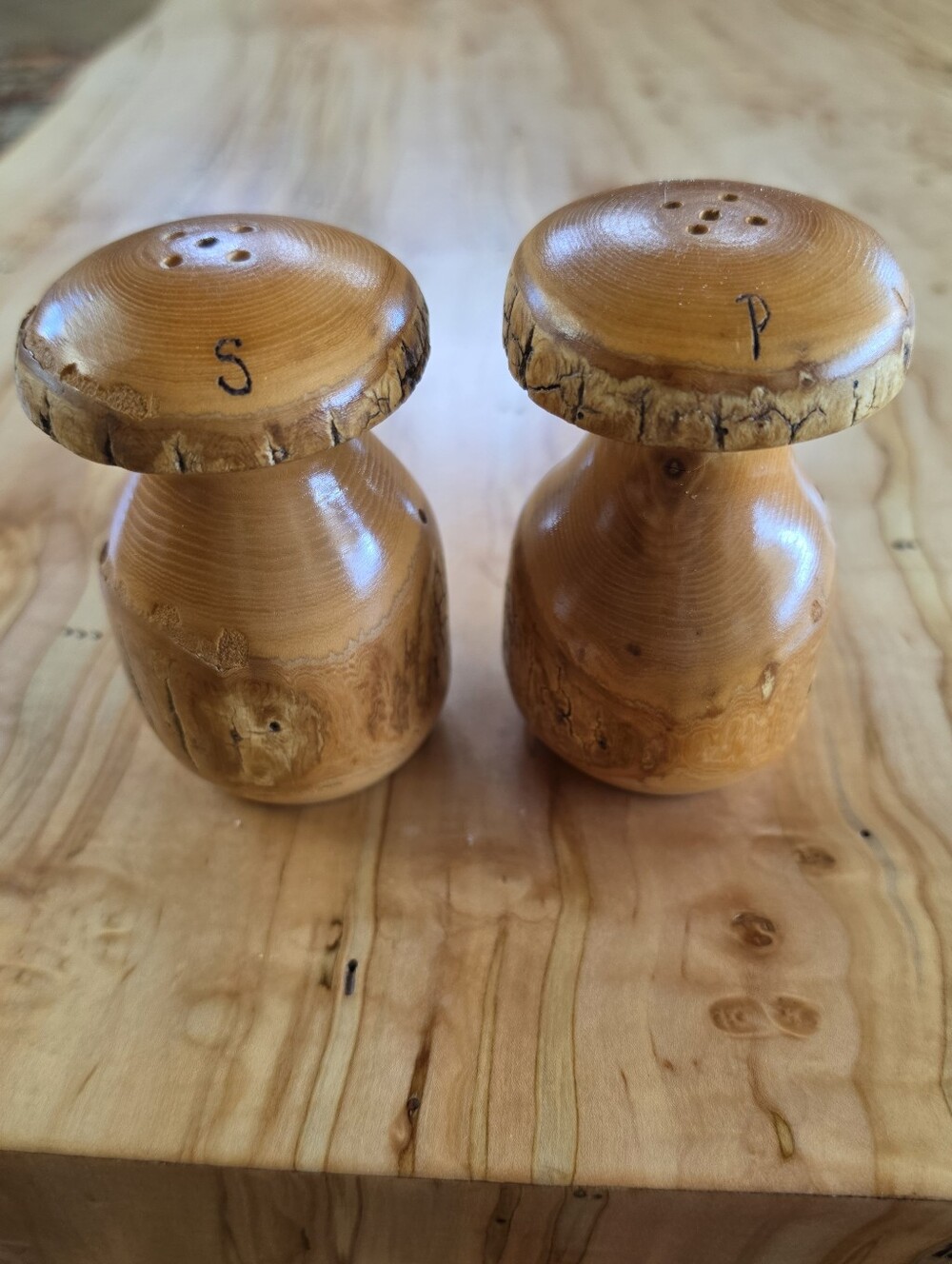 Vintage Handcrafted Wooden Salt & Pepper Shakers - Natural Wood - Live Edge EUC